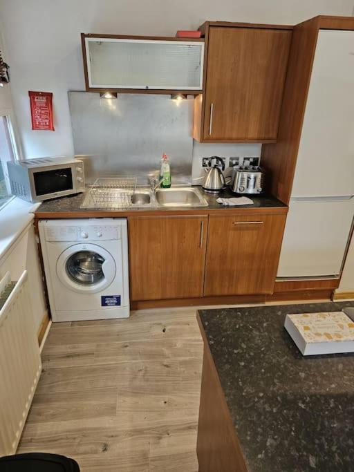 65 Renfield St 2 Bed Apartment Glasgow Dış mekan fotoğraf