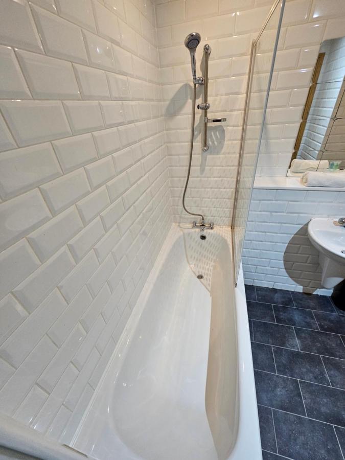 65 Renfield St 2 Bed Apartment Glasgow Dış mekan fotoğraf